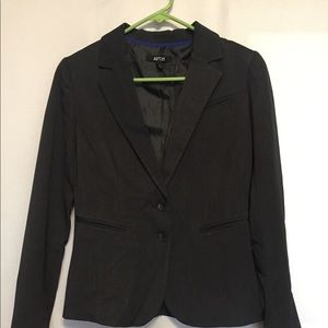 Woman’s Apt 9 Blazer— BRAND NEW NEVER WORN!